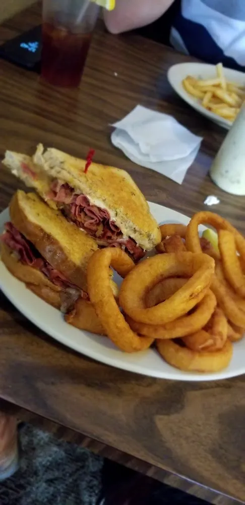 Reuben with Onion Rings
